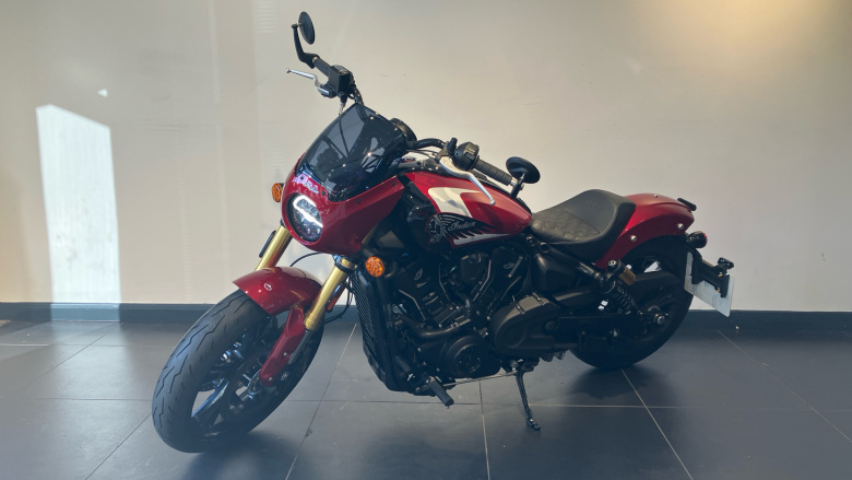 Indian Scout 101 Ltd+Tech Maroon w/graphics (25MY)